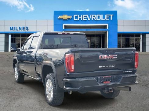 Used 2022 GMC Sierra 2500 Denali image 3