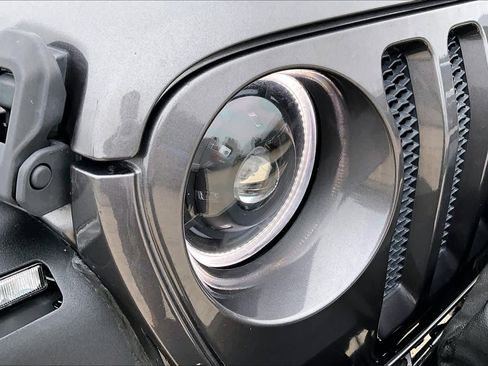 Used 2019 Jeep Wrangler Sport AWD/4WD image 27
