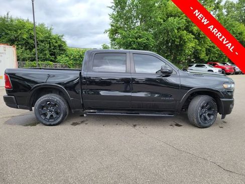 Used 2025 RAM 1500 Big Horn AWD/4WD image 2