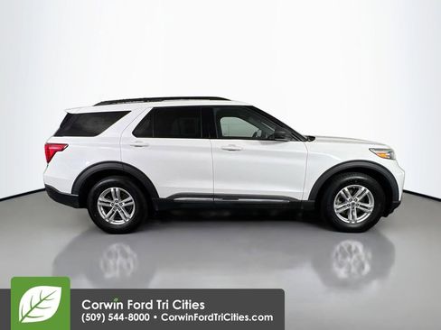 Used 2020 Ford Explorer XLT w/ Comfort Package AWD/4WD image 19
