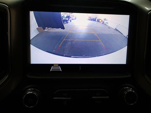 Used 2020 Chevrolet Silverado 1500 LT RWD image 22