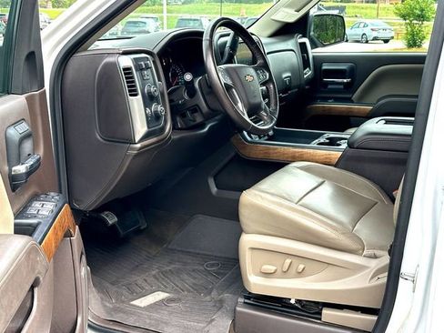 Used 2017 Chevrolet Silverado 1500 LTZ w/ High Desert Package image 10