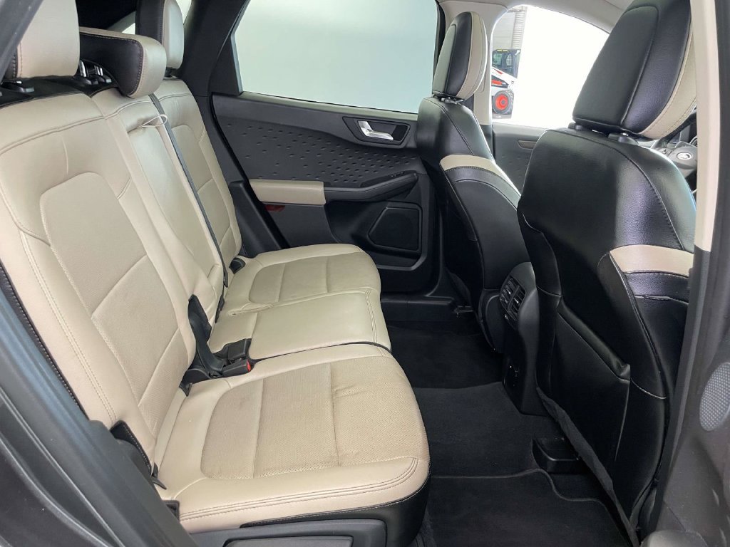 Used 2020 Ford Escape Titanium AWD/4WD image 20