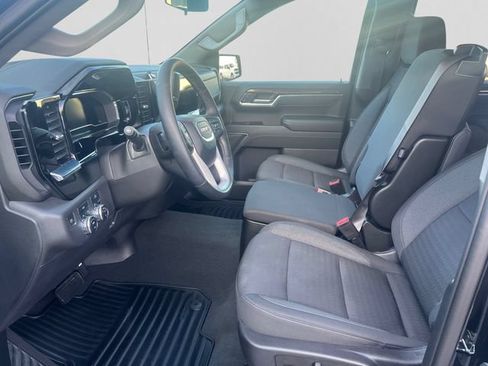 Used 2023 GMC Sierra 1500 Elevation AWD/4WD image 12