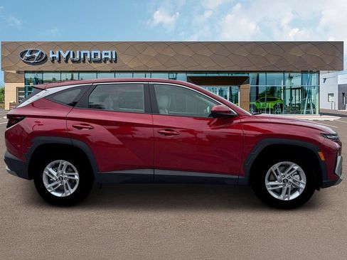Certified 2026 Hyundai Tucson SE FWD image 10