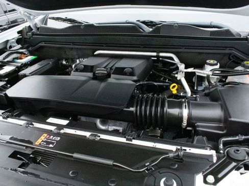 Certified 2024 Chevrolet Colorado ZR2 image 36