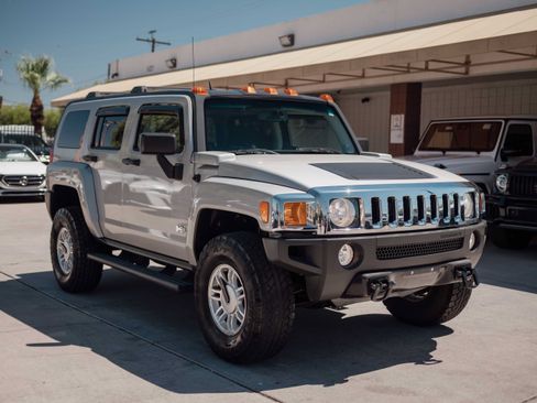 Used 2006 HUMMER H3 AWD/4WD image 3