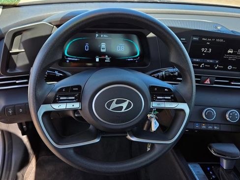 Used 2026 Hyundai Elantra SE FWD image 26