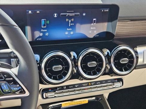 New 2026 Mercedes-Benz GLB 250 image 12