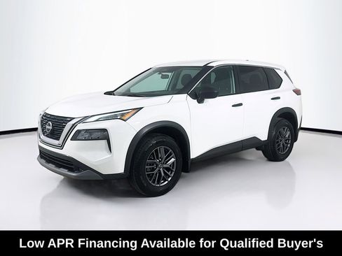 Used 2023 Nissan Rogue S FWD image 3