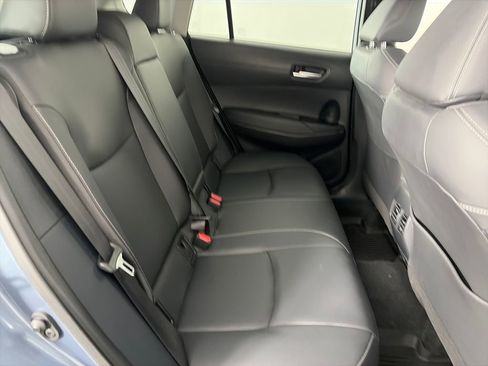 Used 2023 Toyota Corolla Cross XLE w/ Convenience Package image 28