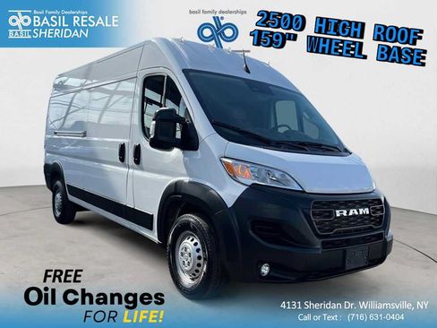Used 2025 RAM ProMaster 2500 w/ Convenience Group FWD image 1