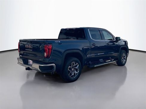 Used 2020 GMC Sierra 1500 SLE w/ SLE Value Package image 7