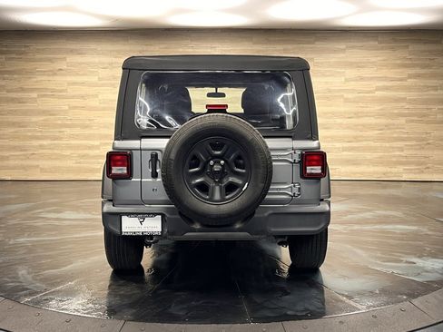 Used 2021 Jeep Wrangler Unlimited Sport image 12