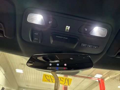 Used 2018 Chevrolet Camaro ZL1 RWD image 10