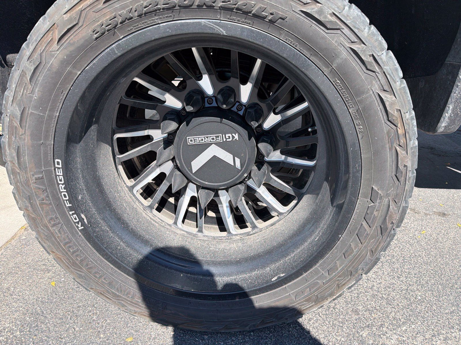 Used 2025 Chevrolet Silverado 3500 High Country w/ High Country Premium Package AWD/4WD image 7