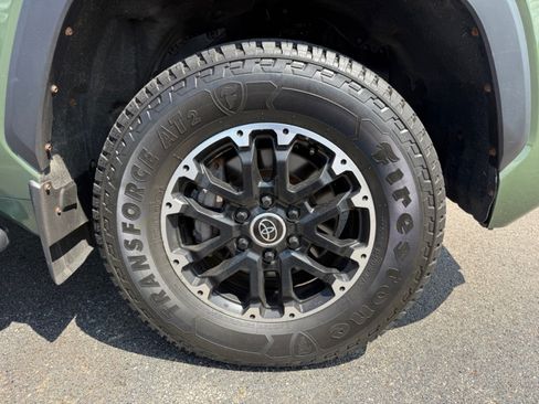 Used 2022 Toyota Tundra SR AWD/4WD image 35
