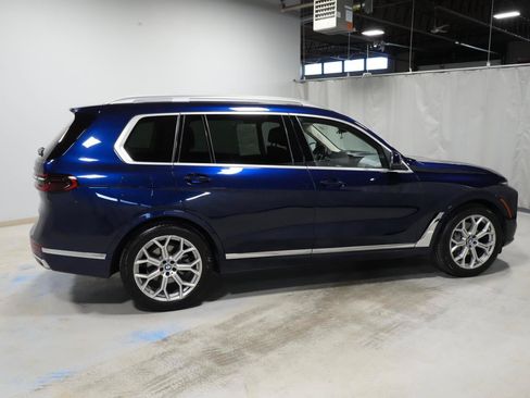 Used 2024 BMW X7 xDrive40i w/ Parking Assistance Package AWD/4WD image 22