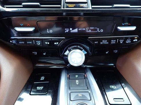 Used 2024 Acura MDX SH-AWD w/ Technology Package image 24
