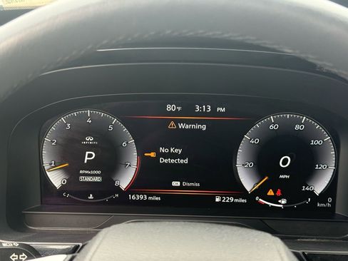 Used 2023 INFINITI QX60 Luxe w/ Performance Audio Package image 17