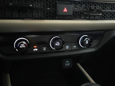 Used 2023 Honda HR-V LX image 23