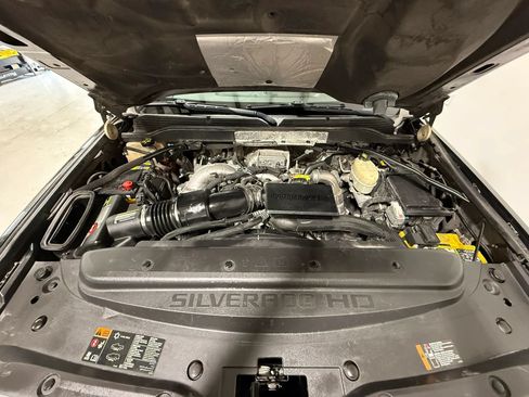 Used 2017 Chevrolet Silverado 2500 High Country w/ Duramax Plus Package AWD/4WD image 19