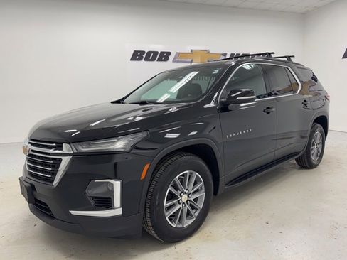 Used 2022 Chevrolet Traverse LT w/ LPO, 'HIT The Road' Package image 1