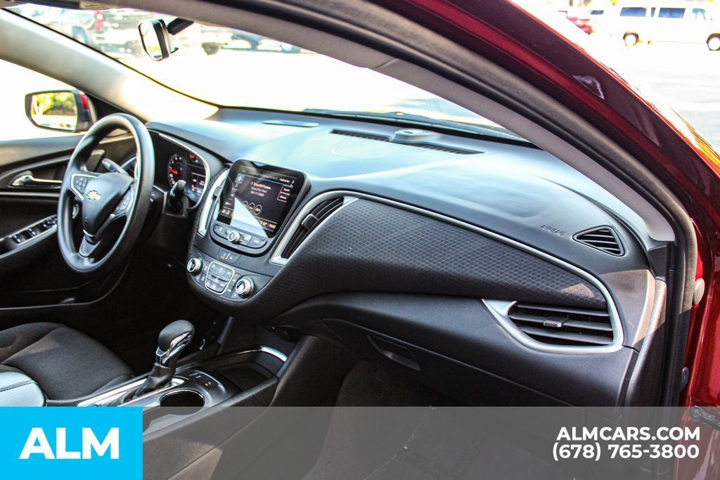Used 2025 Chevrolet Malibu LT FWD image 22