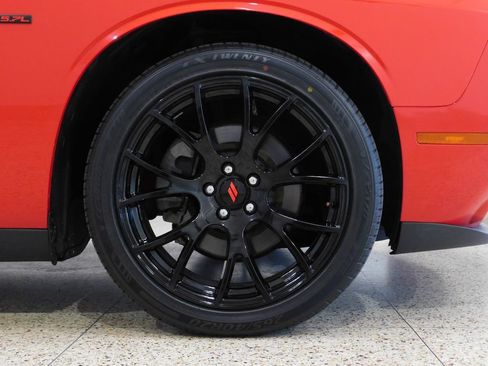 Used 2015 Dodge Challenger R/T Plus RWD image 22