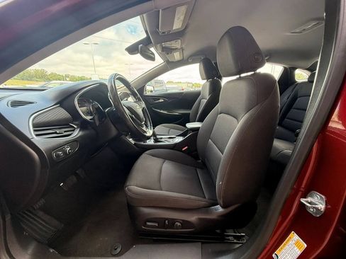 Used 2018 Chevrolet Malibu LT FWD image 22