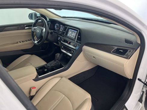 Used 2018 Hyundai Sonata Limited w/ Cargo Package image 22