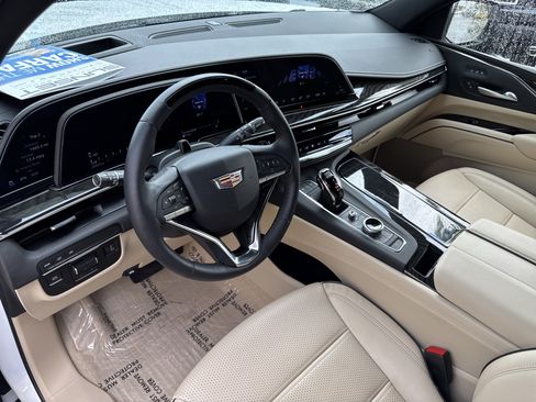 Certified 2024 Cadillac Escalade ESV Premium Luxury w/ Performance Package RWD image 21