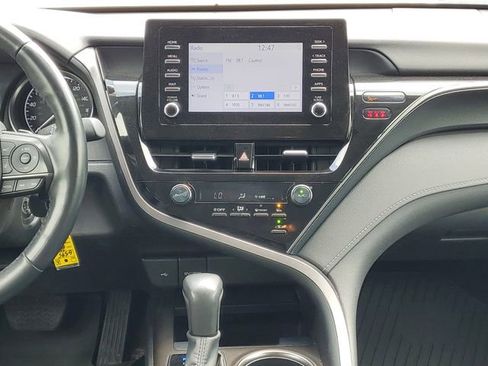 Used 2024 Toyota Camry SE FWD image 27