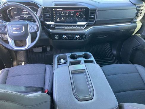 Used 2023 GMC Sierra 1500 Elevation image 16