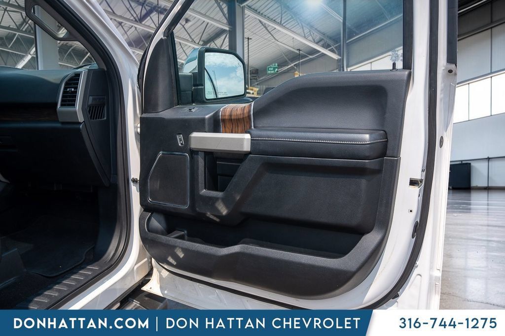 Used 2018 Ford F150 Lariat w/ Equipment Group 502A Luxury AWD/4WD image 28