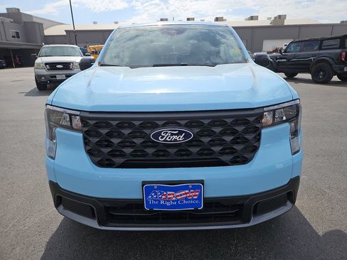 New 2026 Ford Maverick XLT w/ XLT Luxury Package FWD image 3