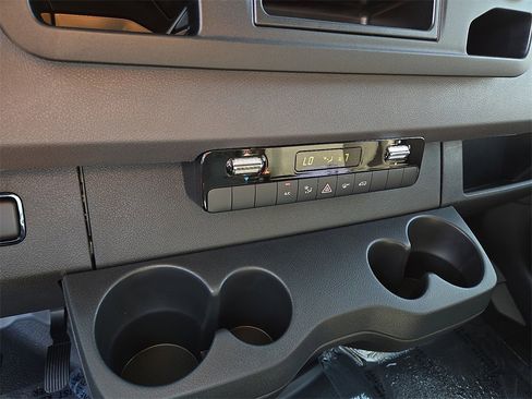 New 2025 Mercedes-Benz Sprinter 2500 image 24