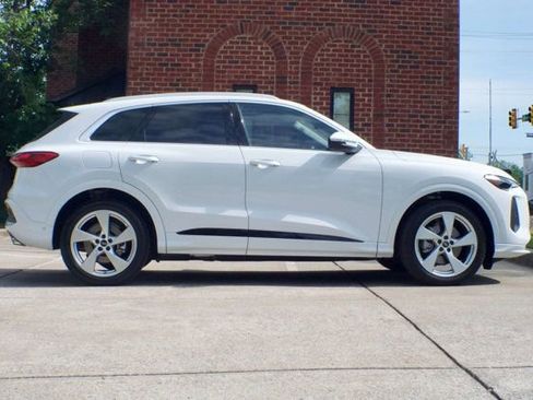Used 2025 Audi Q5 Prestige image 4