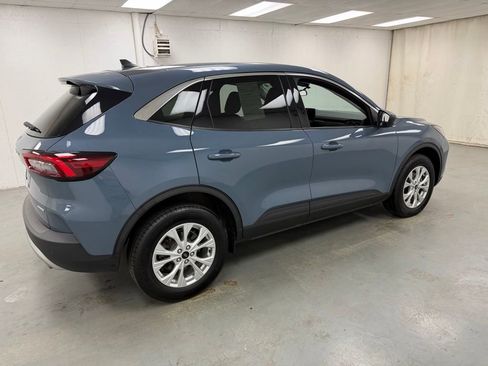 Used 2023 Ford Escape Active AWD/4WD image 6