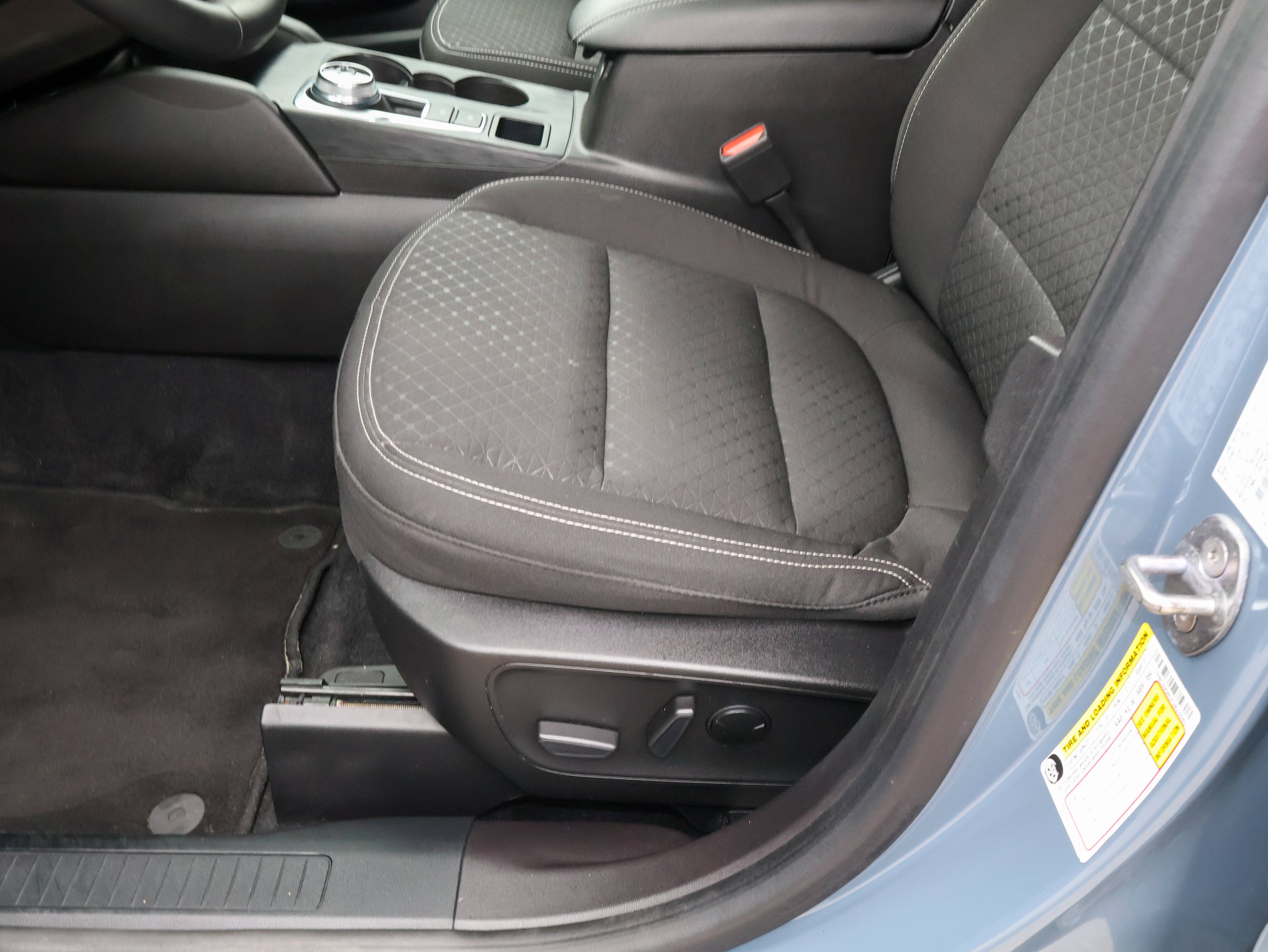 Used 2023 Ford Escape Active w/ Tech Pack #1 AWD/4WD image 12