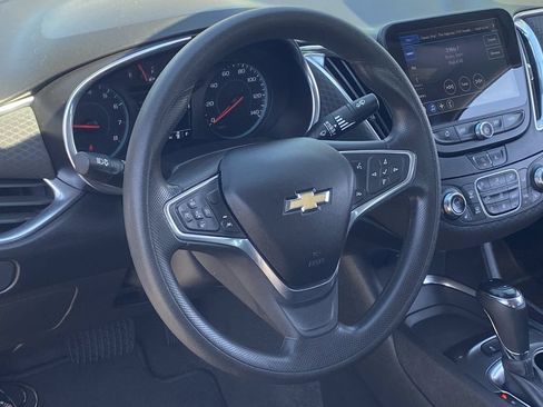 Used 2020 Chevrolet Malibu LT FWD image 22