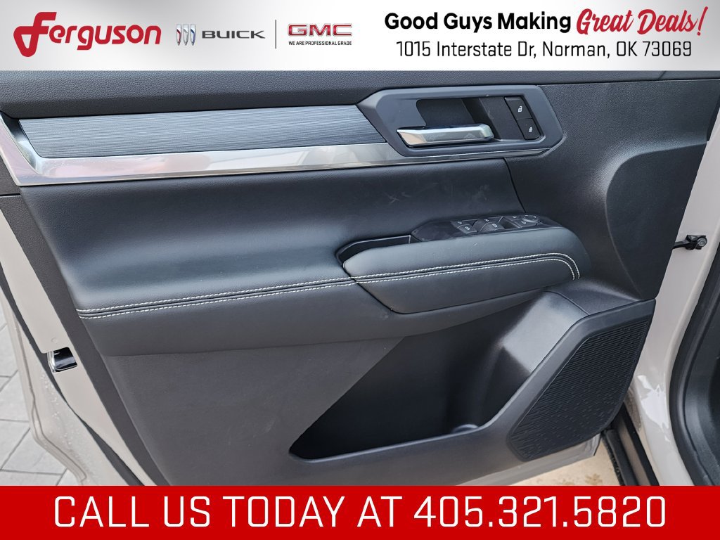 New 2027 GMC Terrain Elevation FWD image 13