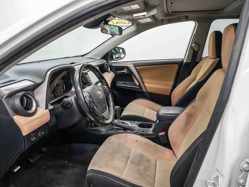 Used 2017 Toyota RAV4 XLE w/ Carpet Mat Package FWD image 18