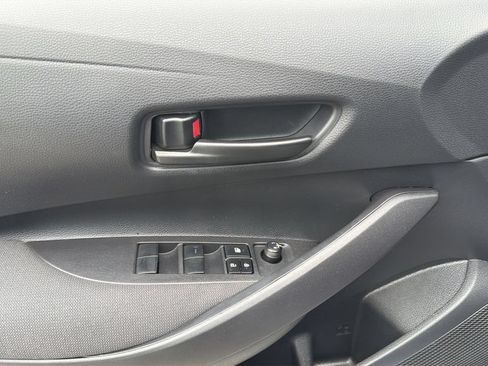 Used 2025 Toyota Corolla LE FWD image 22