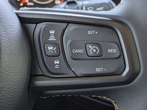 Used 2024 Jeep Wrangler Unlimited Sport AWD/4WD image 26