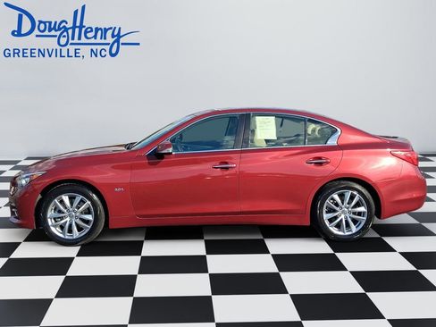 Used 2016 INFINITI Q50 Premium RWD image 2