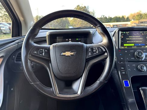 Used 2014 Chevrolet Volt FWD image 15