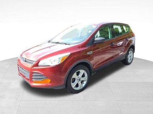 Used 2015 Ford Escape S FWD image 1