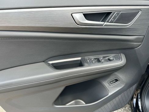 New 2025 Volkswagen Atlas Cross Sport SE image 15