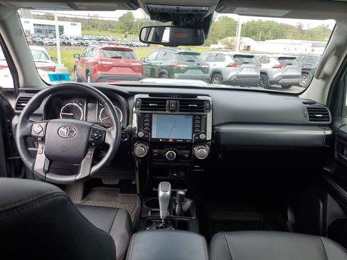 Used 2023 Toyota 4Runner TRD Off-Road Premium w/ Off Road Premium Plus Package image 12